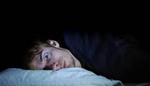 اشياء مخيفة عند الاصابة بشلل النوم