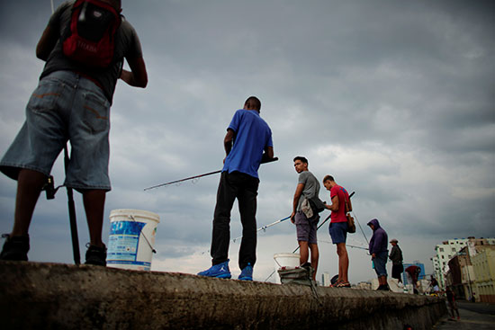 2019-08-27T163236Z_1648876478_RC121F1B3330_RTRMADP_3_CUBA-FISHING