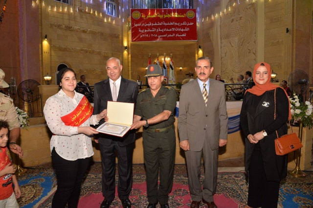 احتفالية تكريم الطلاب المتفوقين دراسيًا (6)