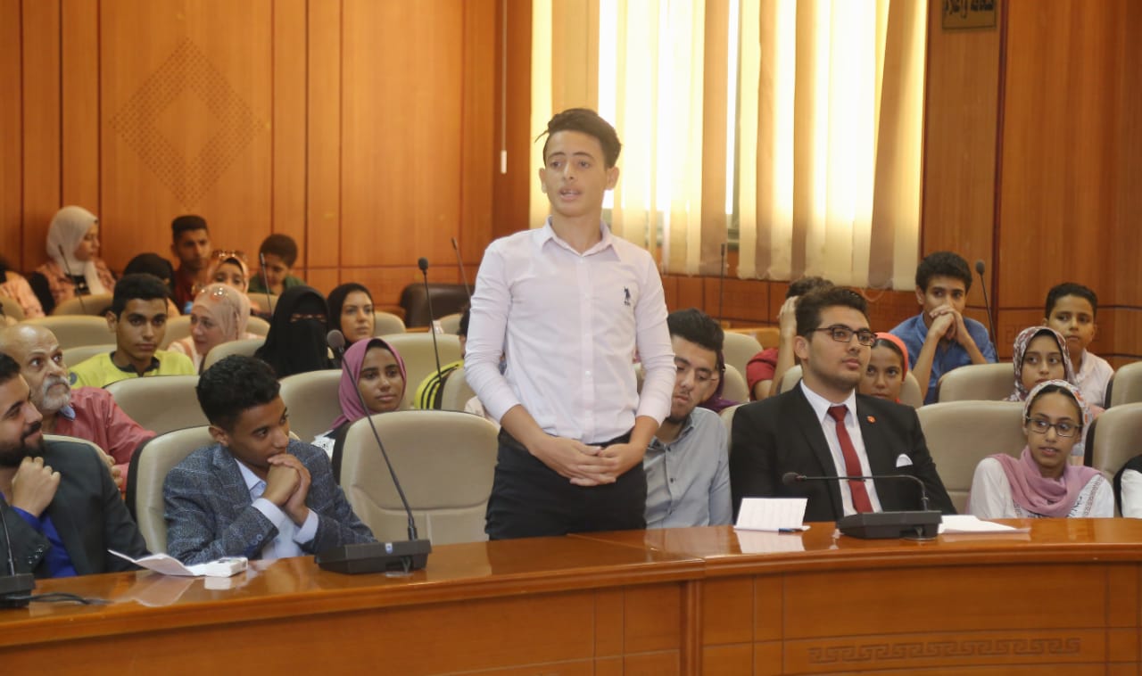 جلسة برلمانية للشباب حول مبادرة النهوض بالتعليم (5)