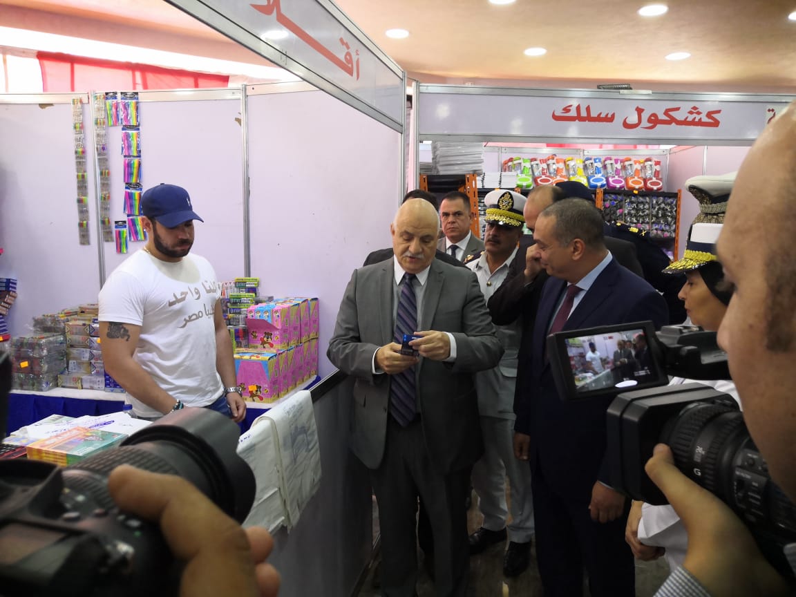 شادر كلنا واحد
