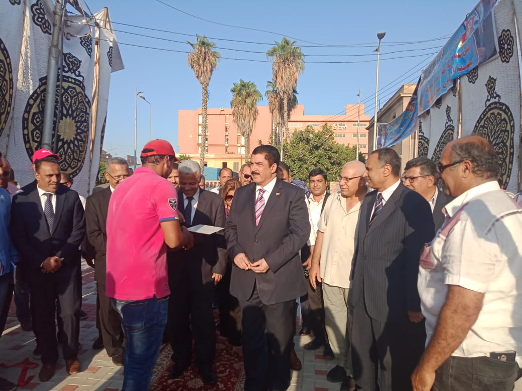 محافظ القليوبية يفتتح المرحلة الأولى لممشي أهل مصر ببنها (14)