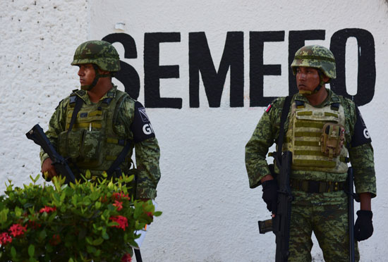 القوات-المكسيكية-تحاوط-مكان-الحادث