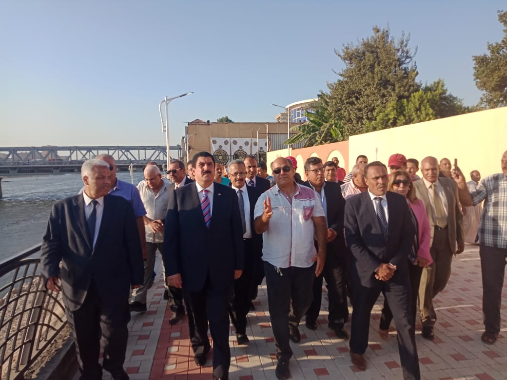 محافظ القليوبية يفتتح المرحلة الأولى لممشي أهل مصر ببنها (7)