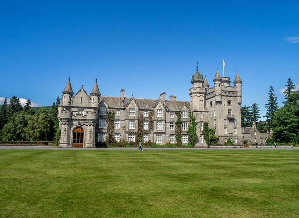 القلعة الاسكتلندية
