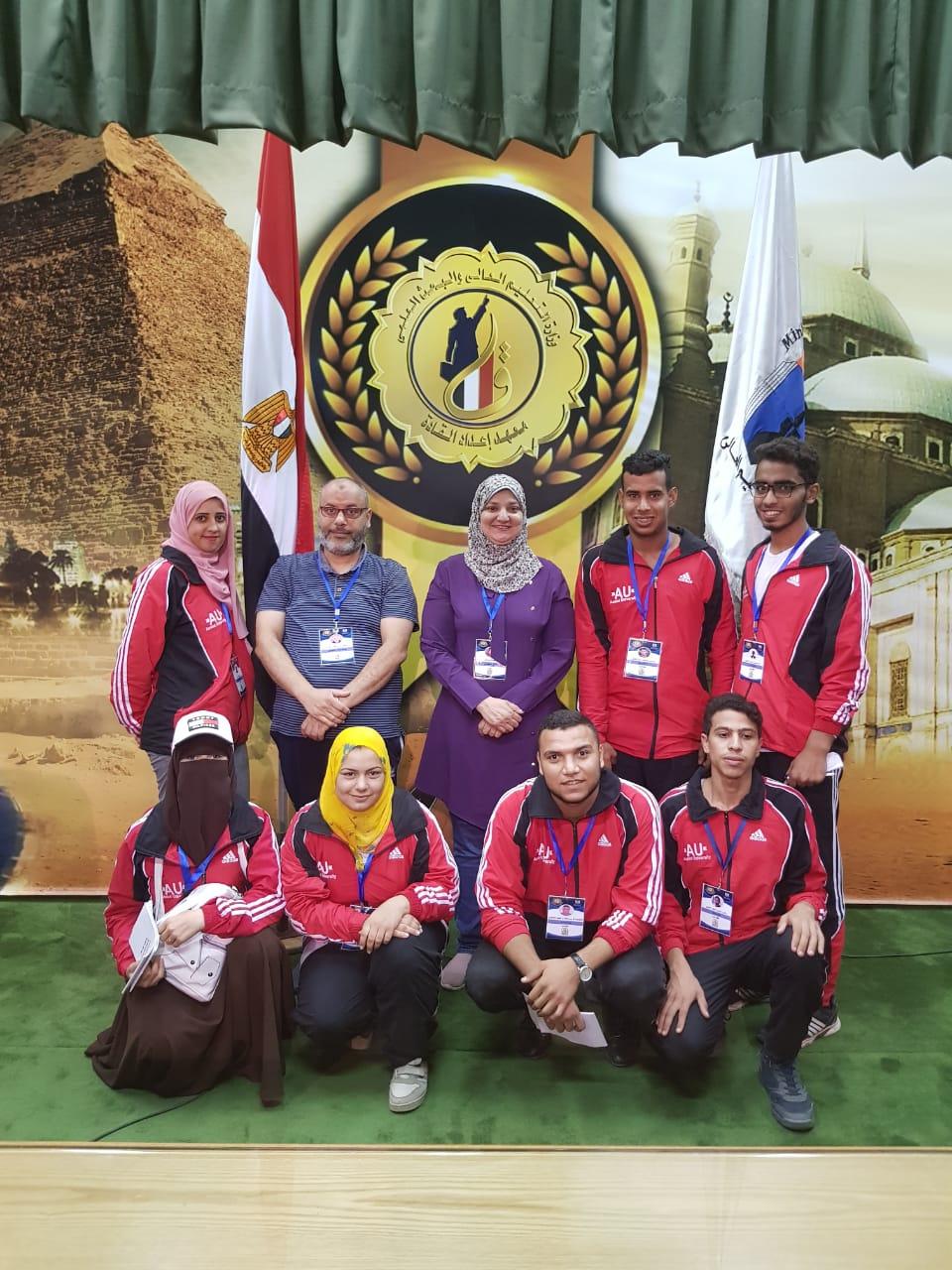 طلاب جامعة حلون المشاركين بمعسكر إعداد القادة بحلوان (1)