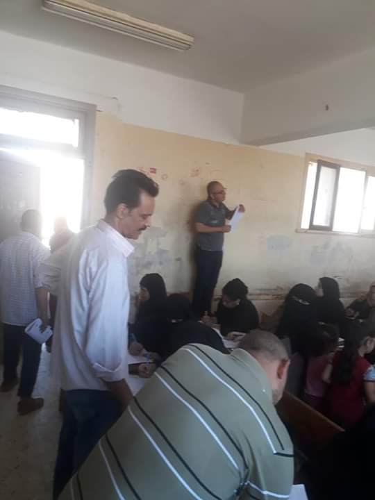 اختبارات محو الأمية بقافلة جامعة المنيا (3)