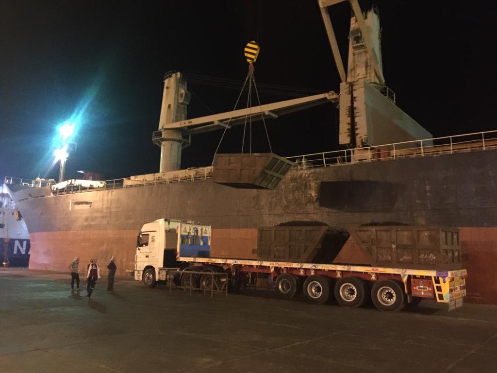 تصدير منجنيز من ميناء سفاجا (4)