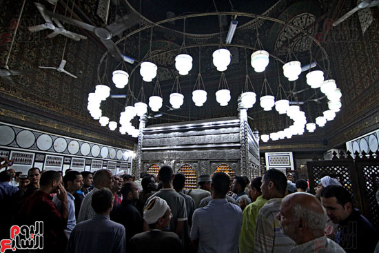 زحام بمسجد الحسين