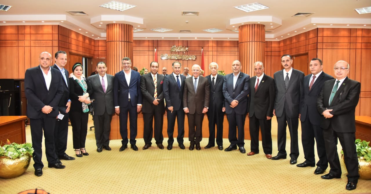 محافظ بورسعيد وأعضاء حزب الوفد (4)