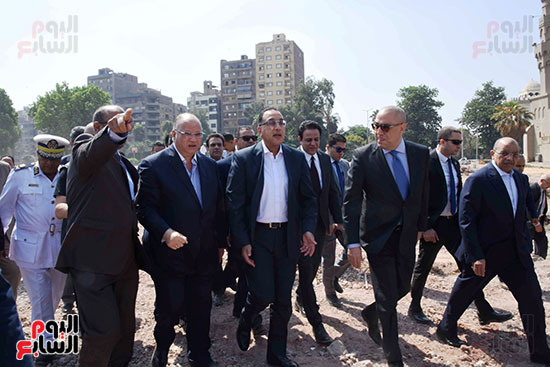 رئيس الوزراء بيتفقد منطقة سور مجرى العيون ومنطقة عين الحياة(3)