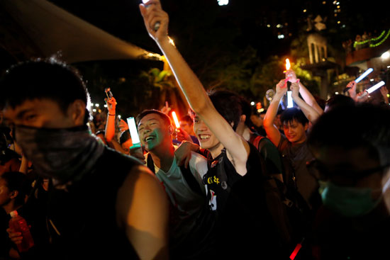تجمع المتظاهرين فى هونج كونج