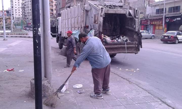 حملة النظافة ورفع الأتربة بحي شرق المنصورة (9)