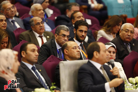 الحضور الحضور