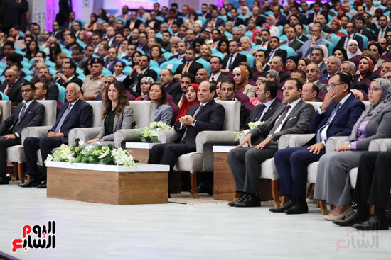 الرئيس السيسى خلال الاحتفاء بأبطال مصر فى دورة الألعاب الأفريقية (1)
