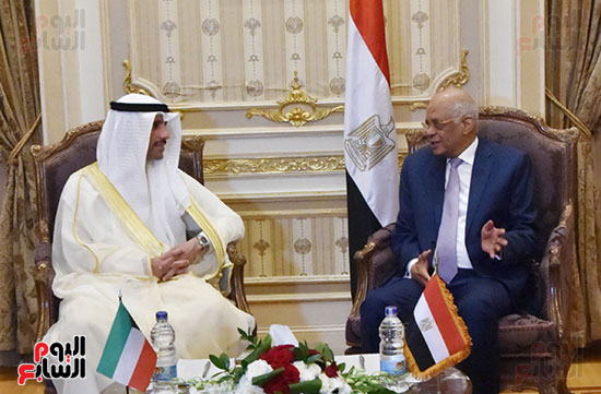 على عبد العال يلتقى رئيس مجلس الأمة الكويتى  (4)