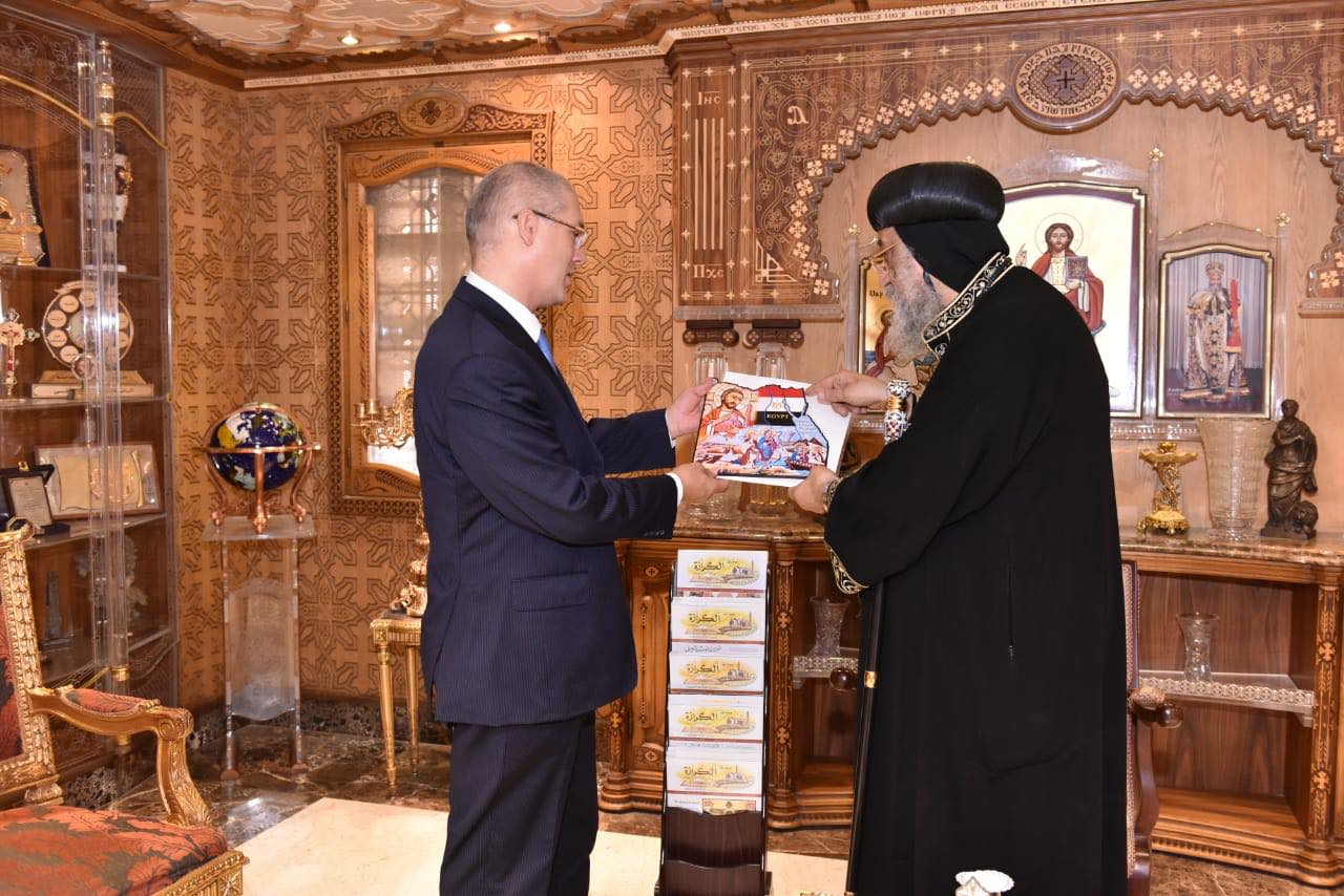 قداسة البابا يستقبل سفير مصر بكوت ديفوار  (3)