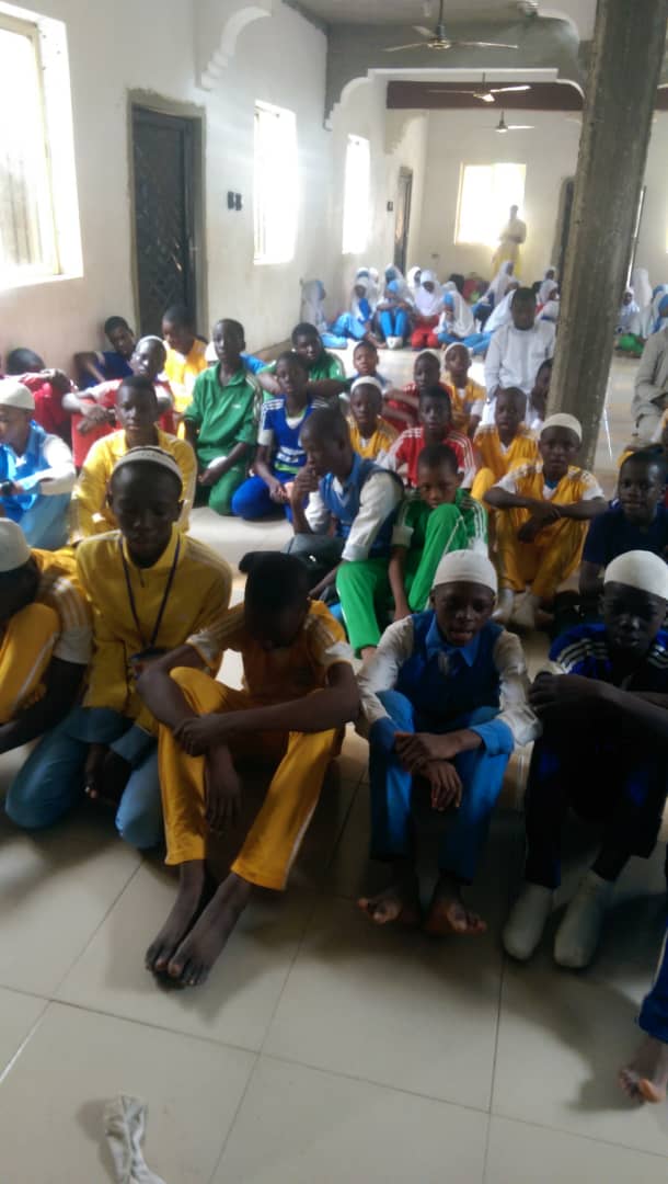متدربي منظمة خريجى الأزهر بنيجيريا ينشرون وسطية الإسلام بين أوساط الشباب (1)