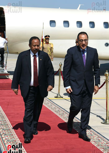 رئيس الوزراء يستقبل رئيس الوزراء السودانى (2)