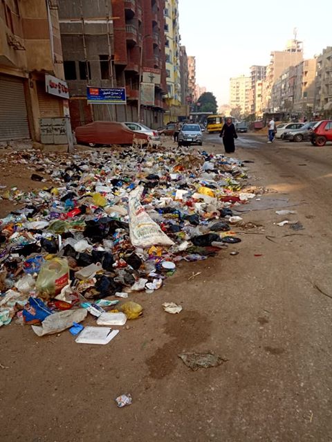 القمامة بأحد شوارع المطرية القمامة بأحد شوارع المطرية