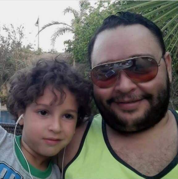 أحمد رزق وابنه