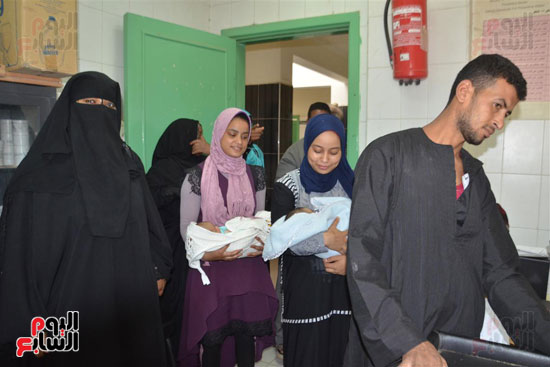محافظات-مصر-تبدأ-الإطمئنان-علي-صحة-أطفالهم-حديثي-الولادة-(12)