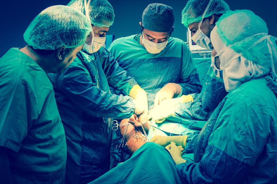 مستشفي أرمنت تعلن إجراء 80 عملية جراحية في 3 أيام (1)