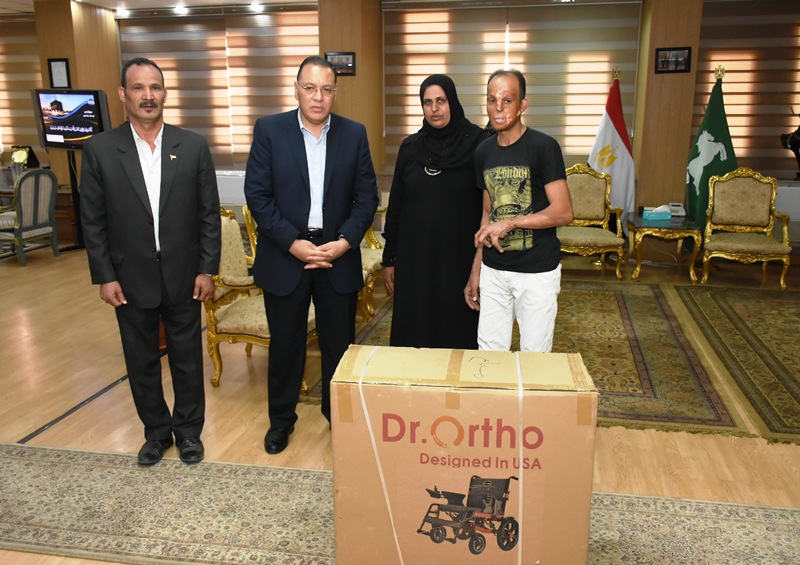 الطفل الزجاجي شافاه الطفل الزجاجي شافاه