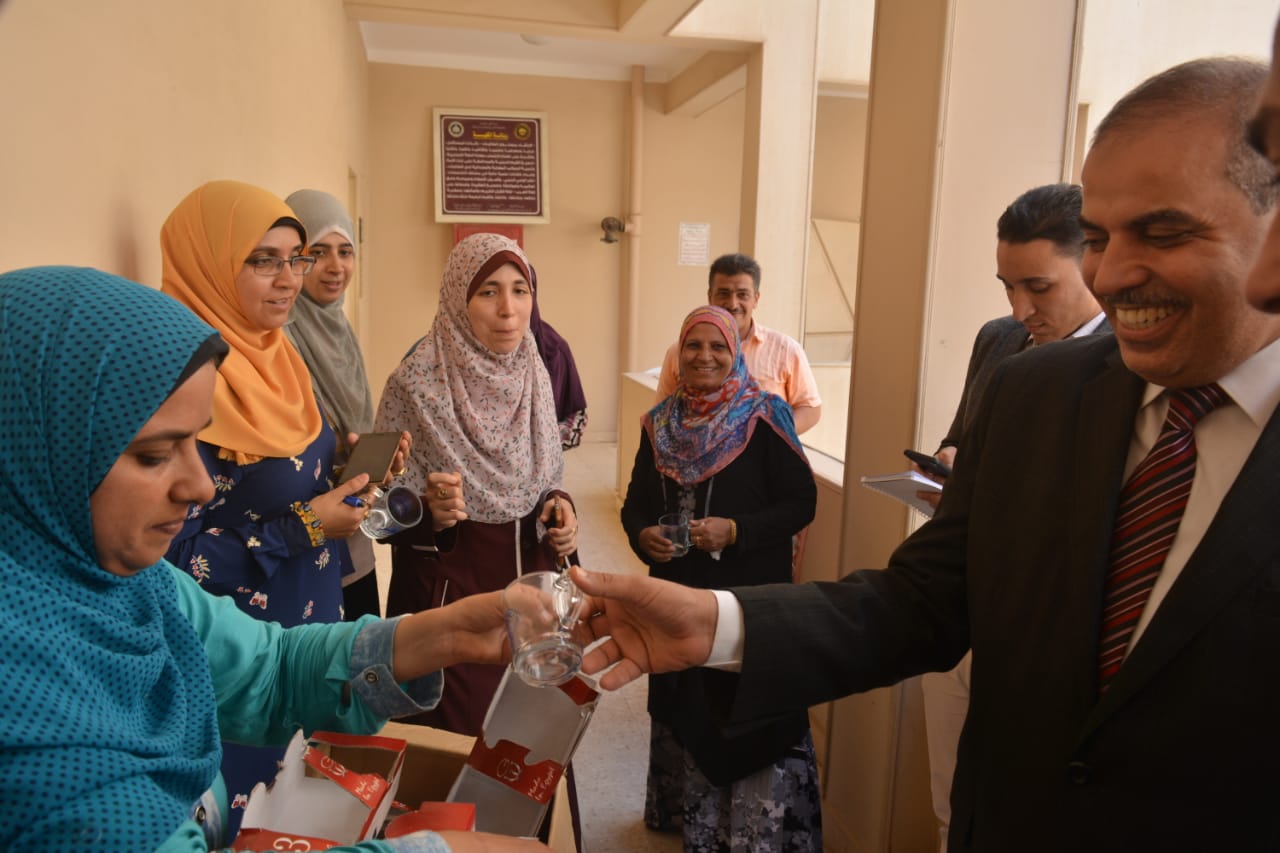 رئيس جامعة الأزهر يتفقد كلية البنات الأزهرية بالعاشر من رمضان  (13)
