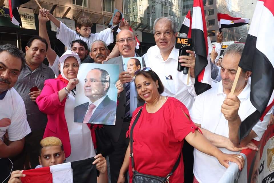 استقبال الجالية المصرية في أمريكا للرئيس السيسي (7)