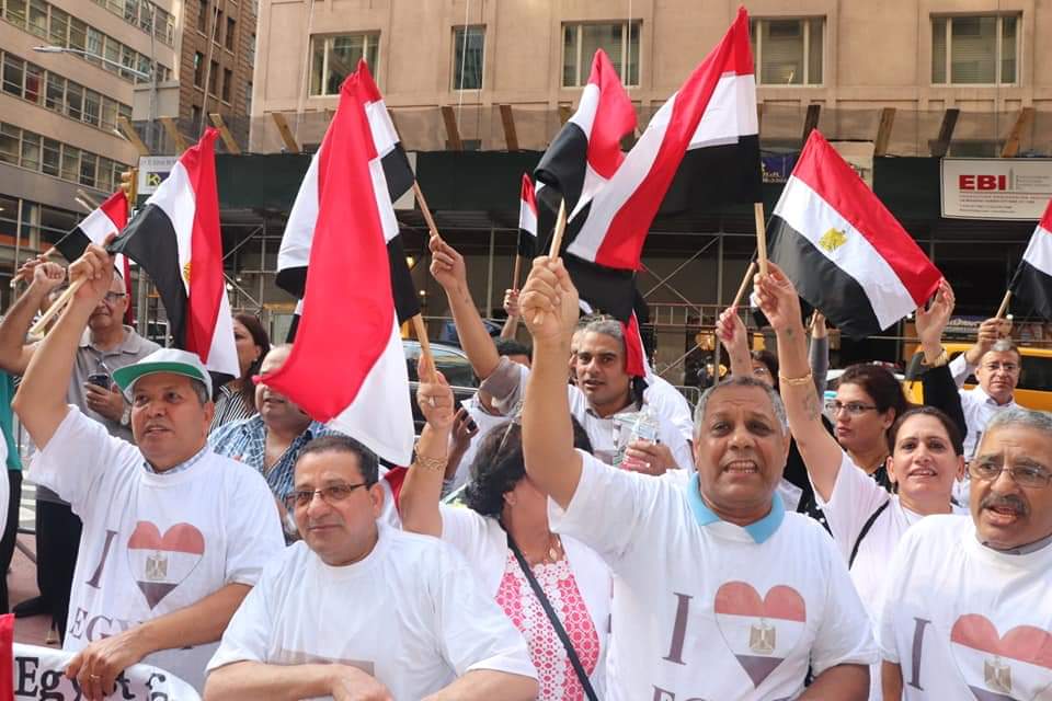 استقبال الجالية المصرية في أمريكا للرئيس السيسي (9)