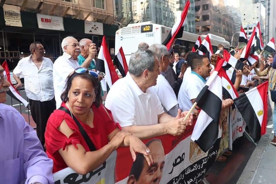 استقبال الجالية المصرية في أمريكا للرئيس السيسي (6)