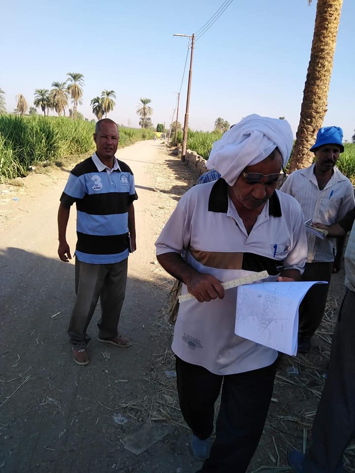 رئيس مدينة الزينية يعلن الإنتهاء من وضع علامات الحيز العمراني فى قرى جاد الكريم بالأقصر (2)