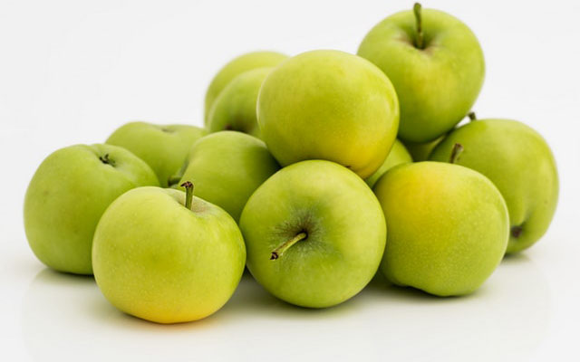 apple-fruit-green-healthy-37645