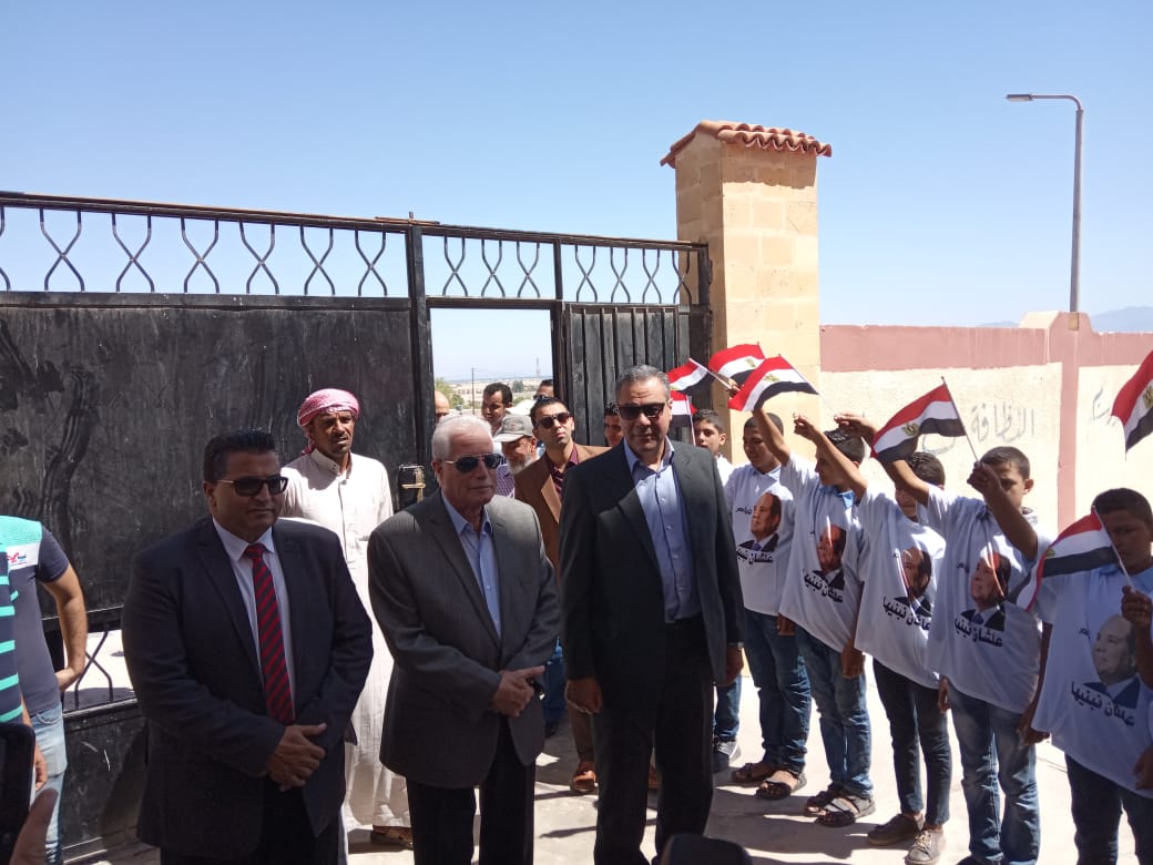 محافظ جنوب سيناء يتفقد عدد من المدارس  (4)