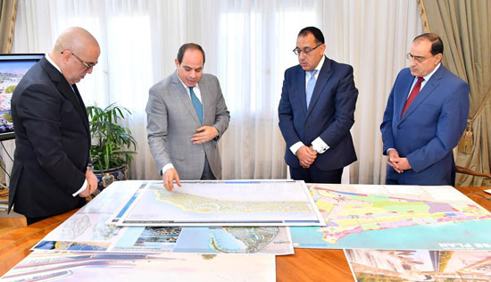 الرئيس السيسي يستعرض تنفيذ المدن الجديدة الجارى تشييدها بصعيد مصر (2)