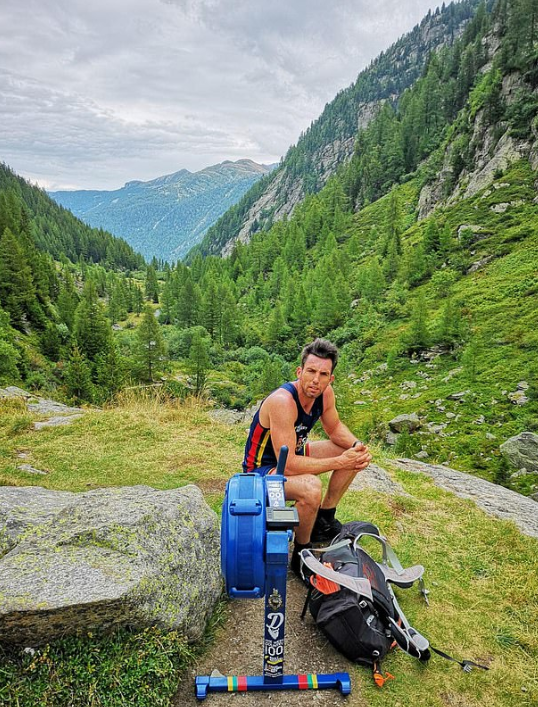 ماثيو بول وآلةالتجديف