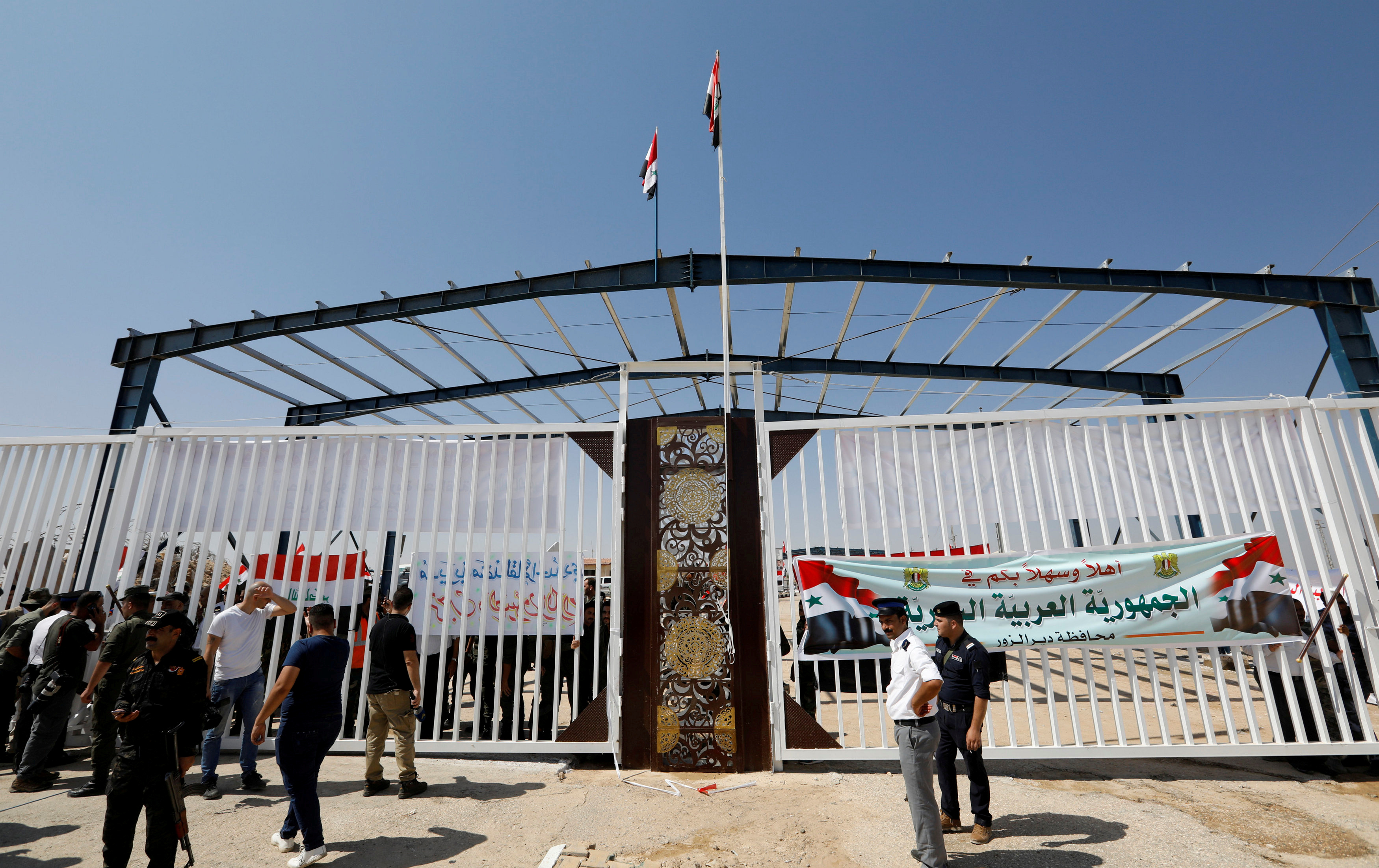 الحدود العراقية السورية بعد فتح المعبر