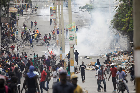 احتجاجات تتخللها أعمال عنف فى هايتى