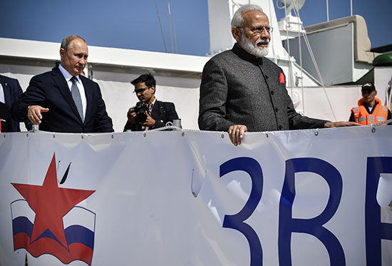 الرئيس الروسى مع رئيس وزراء الهند