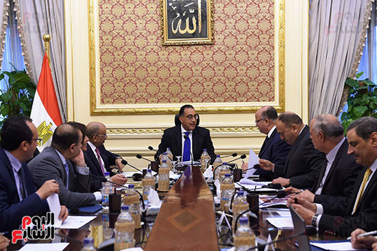 رئيس الوزراء يتابع خطة تطوير هيئة النقل العام بالقاهرة (3)