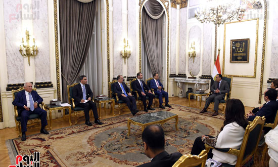 رئيس الوزراء يستقبل وزير التجارة والاقتصاد اللبنانى (6)