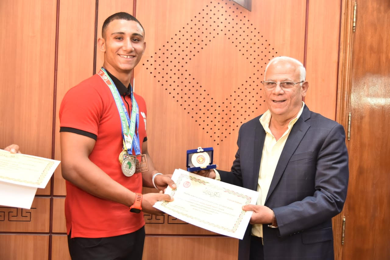  أبطال منتخب مصر لرياضة الكياك والكانوى  (4)