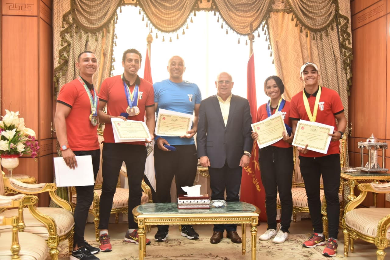  أبطال منتخب مصر لرياضة الكياك والكانوى  (3)