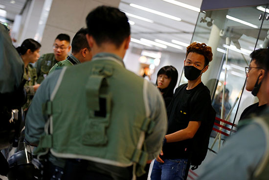 المجتجون فى هونج كونج