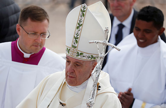 البابا يترأس صلوات القداس