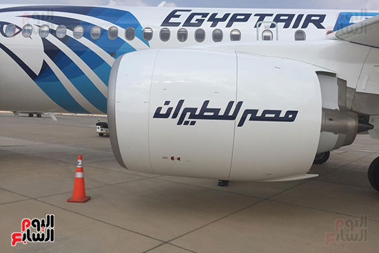احدث طائرات مصر للطيران من طراز A220-300 (5)