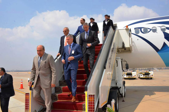 رئيس-مصر-للطيران--(4)