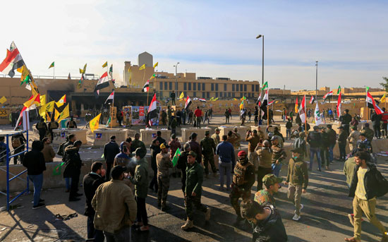 جانب-من-المظاهرات-أمام-السفارة-الأمريكية-ببغداد