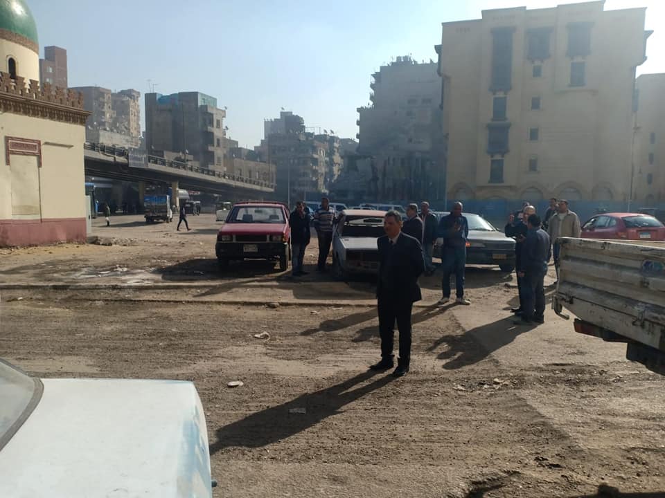 أحياء العاصمة تنفذ قرار مصادرة السيارات المهملة بالشوارع صور اليوم السابع
